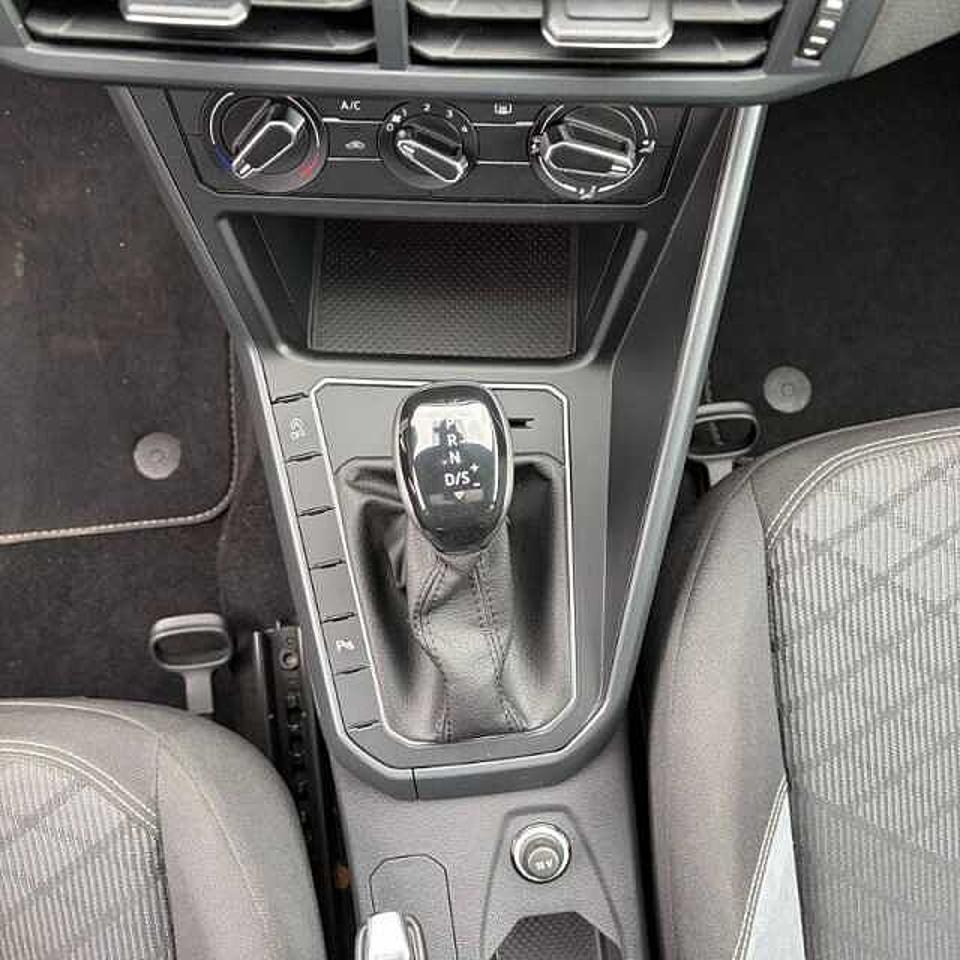 Volkswagen Volkswagen Taigo usata 8