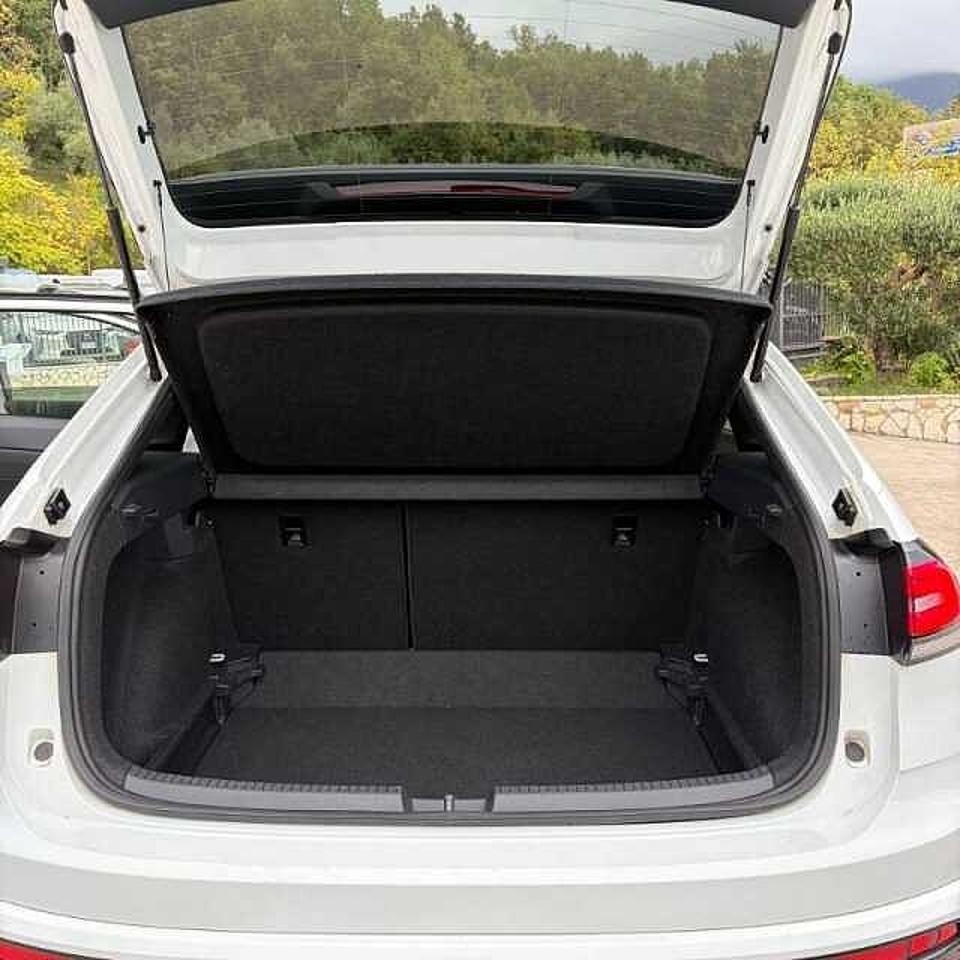 Volkswagen Volkswagen Taigo usata 10