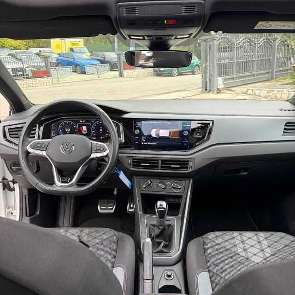 Volkswagen Volkswagen Taigo usata 18