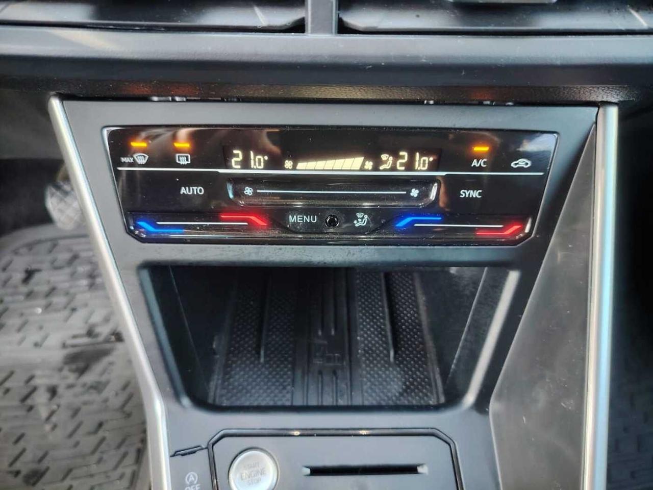 Volkswagen Volkswagen Taigo usata 3