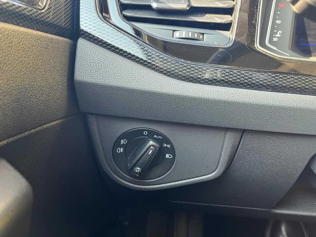 Volkswagen Volkswagen Taigo usata 17