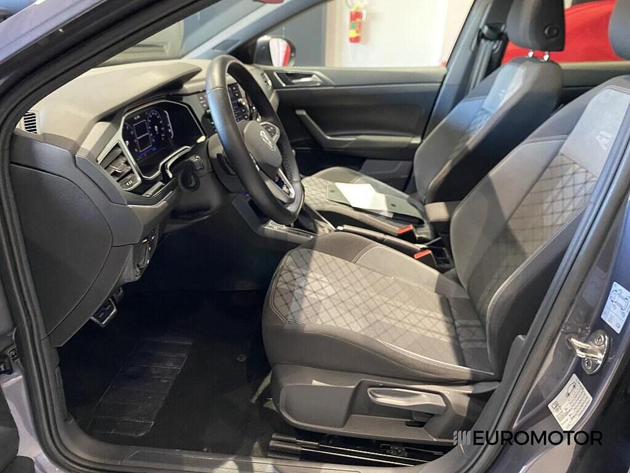 Volkswagen Volkswagen Taigo usata 6