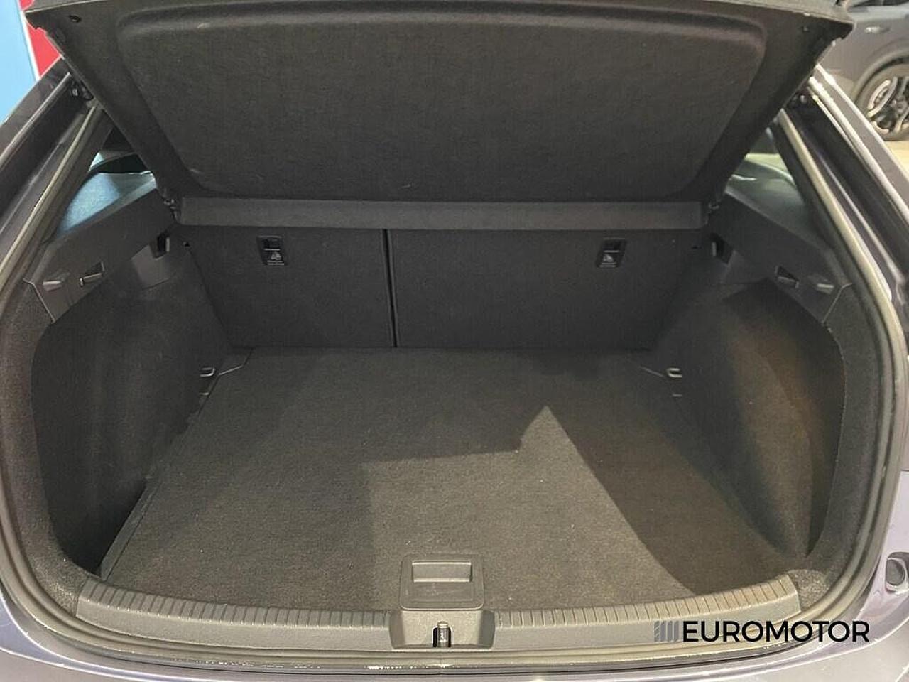 Volkswagen Volkswagen Taigo usata 14