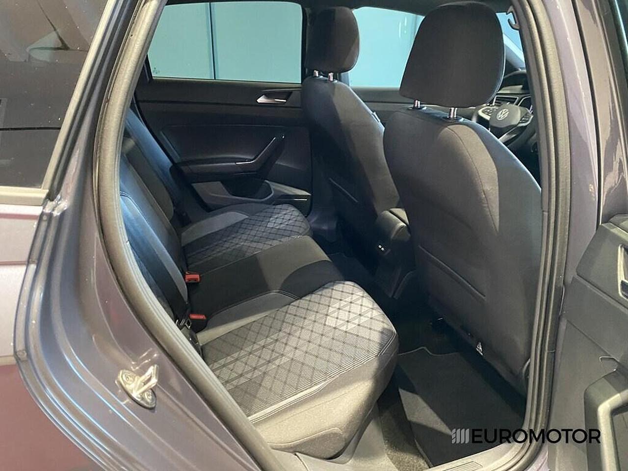 Volkswagen Volkswagen Taigo usata 16