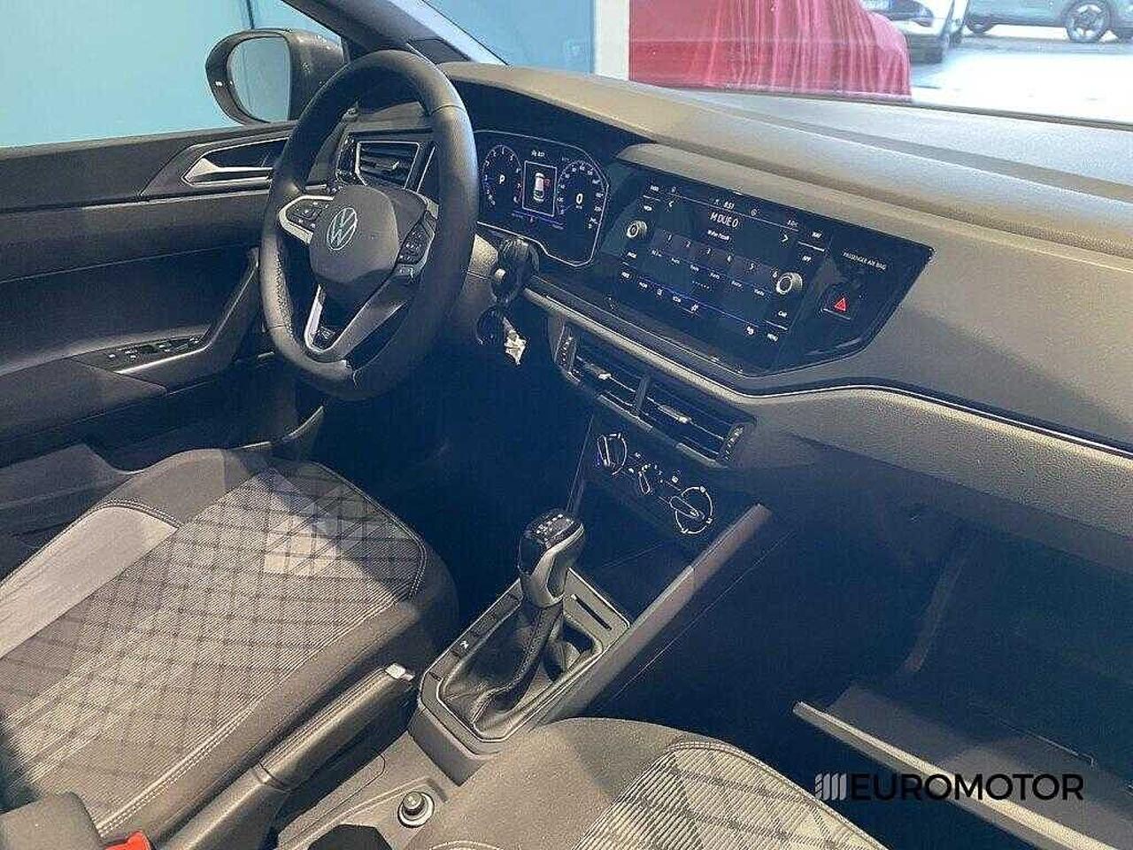 Volkswagen Volkswagen Taigo usata 19