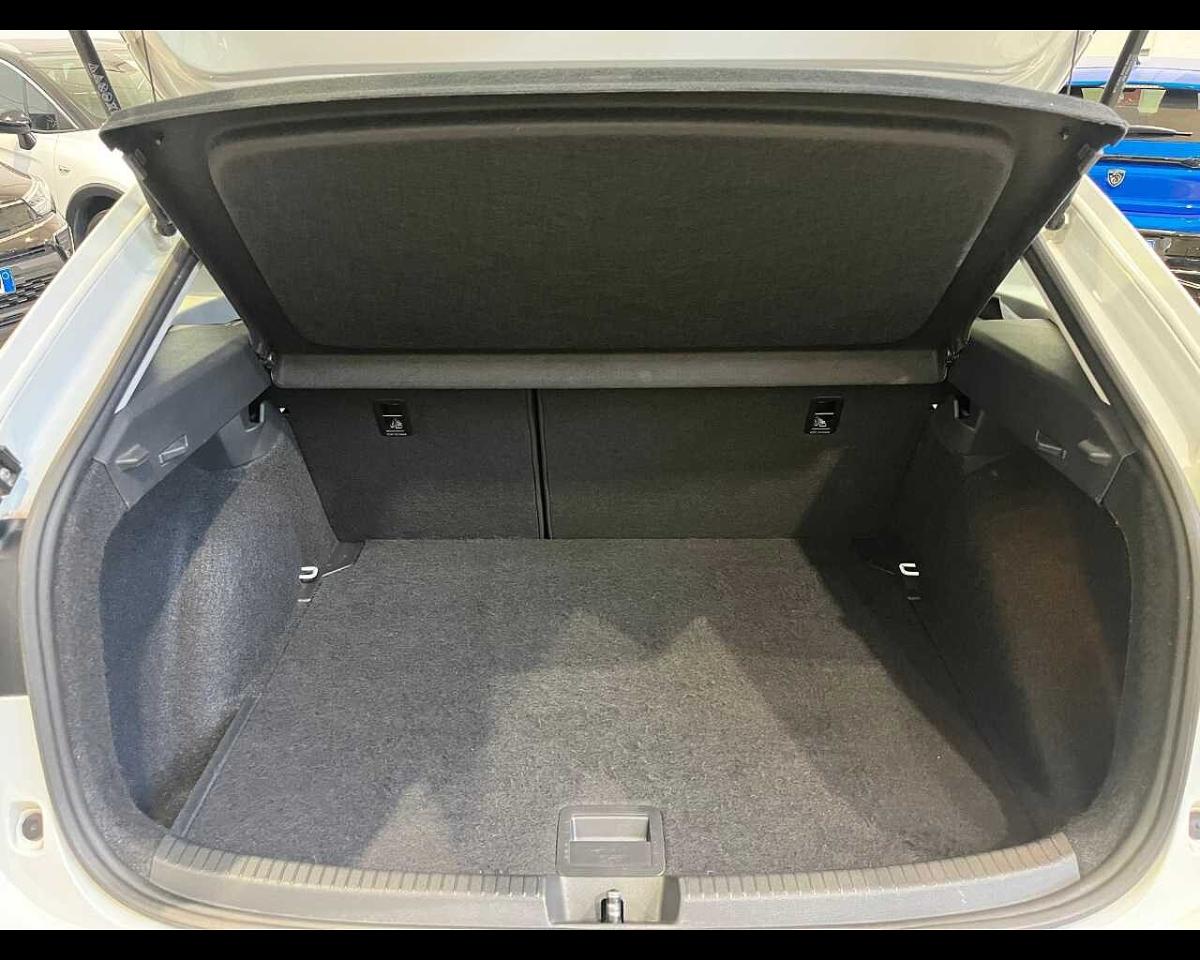 Volkswagen Volkswagen Taigo usata 13