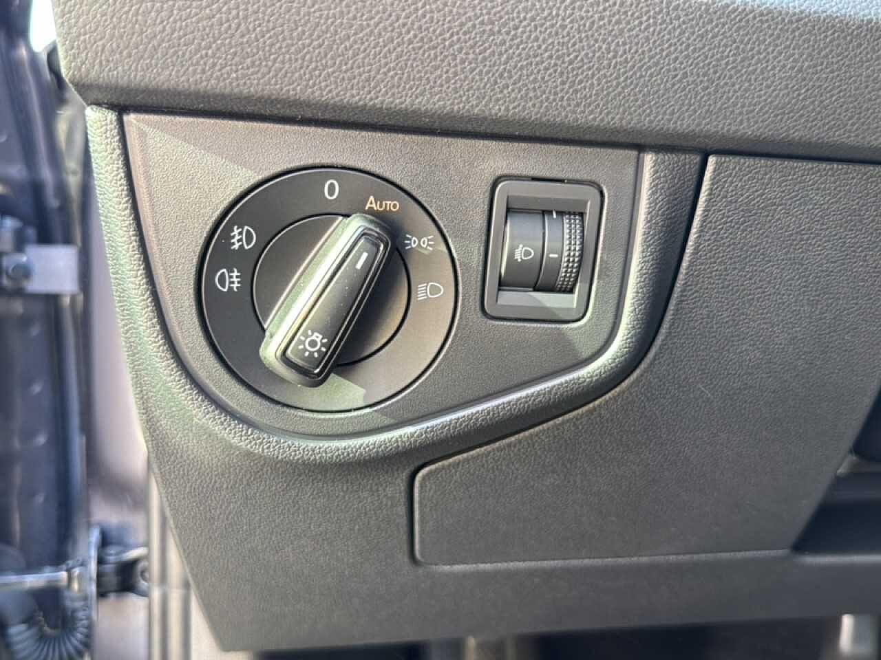 Volkswagen Volkswagen Taigo usata 5