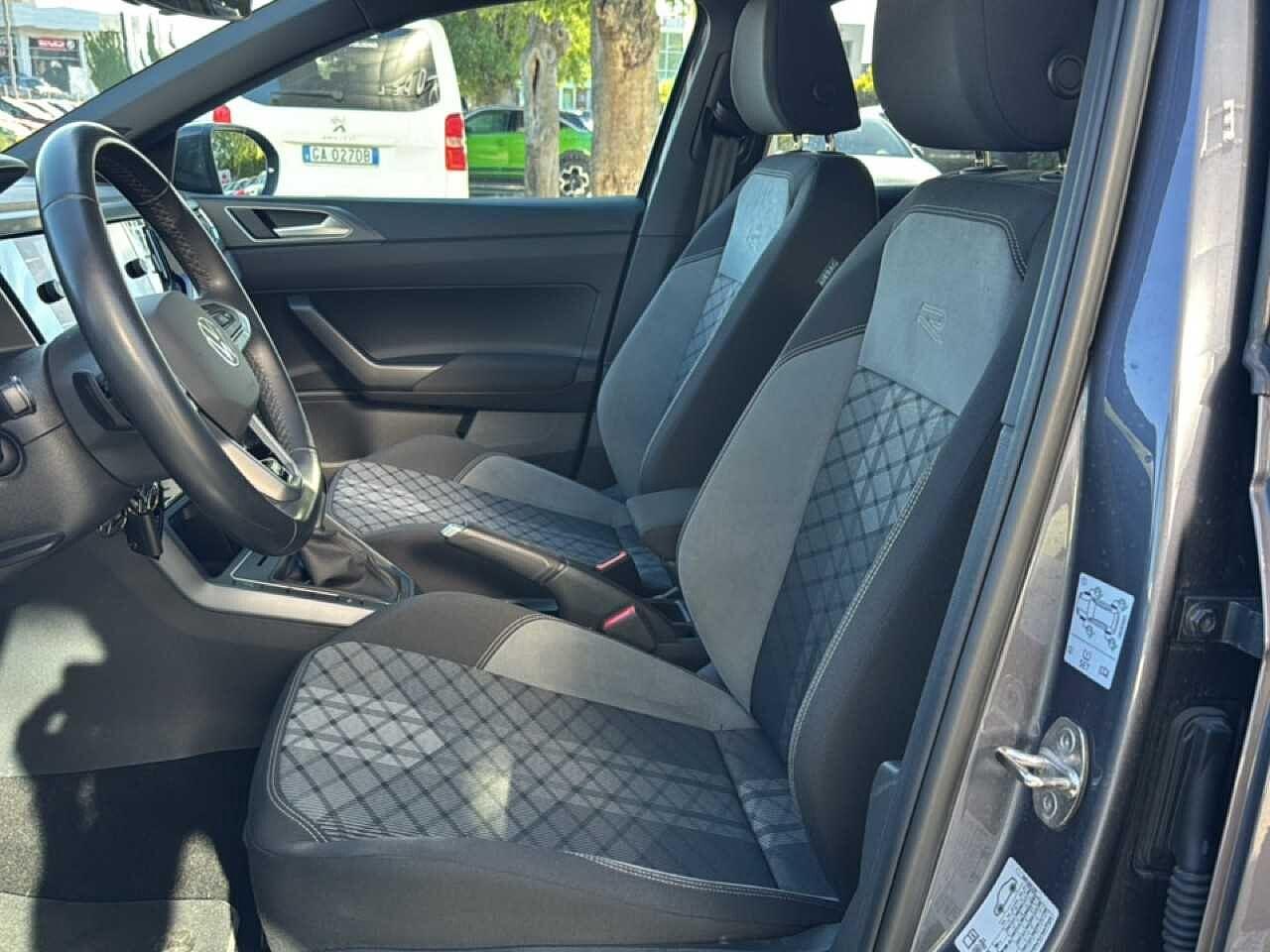 Volkswagen Volkswagen Taigo usata 15