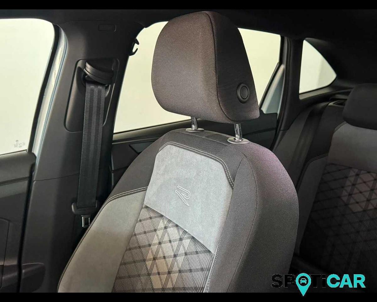 Volkswagen Volkswagen Taigo usata, con GPS