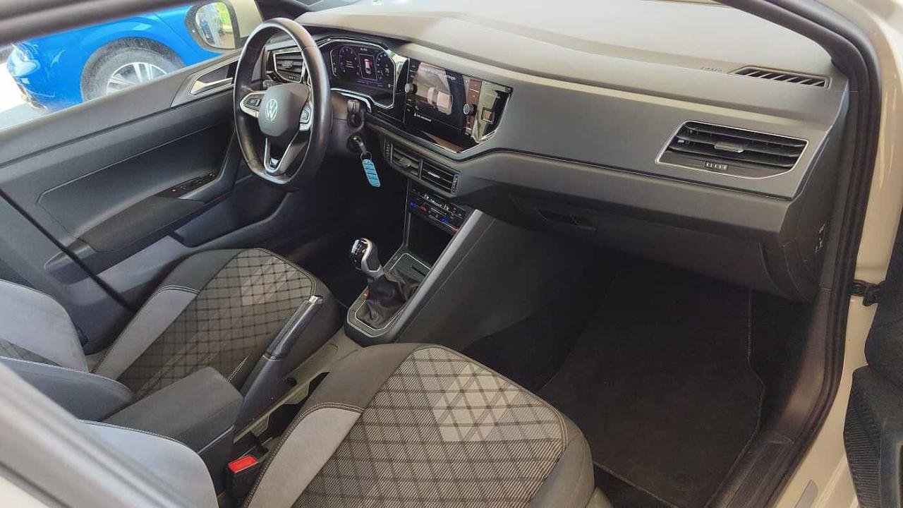 Volkswagen Volkswagen Taigo usata 2