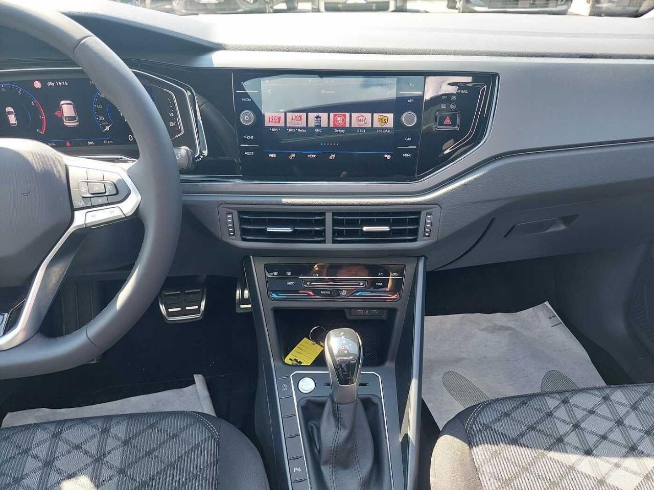 Volkswagen Volkswagen Taigo usata 13