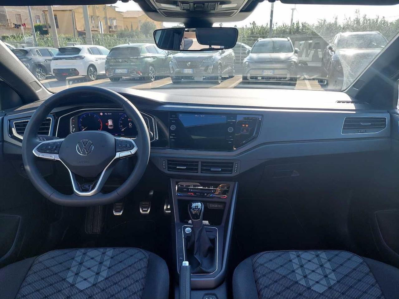 Volkswagen Volkswagen Taigo usata 10