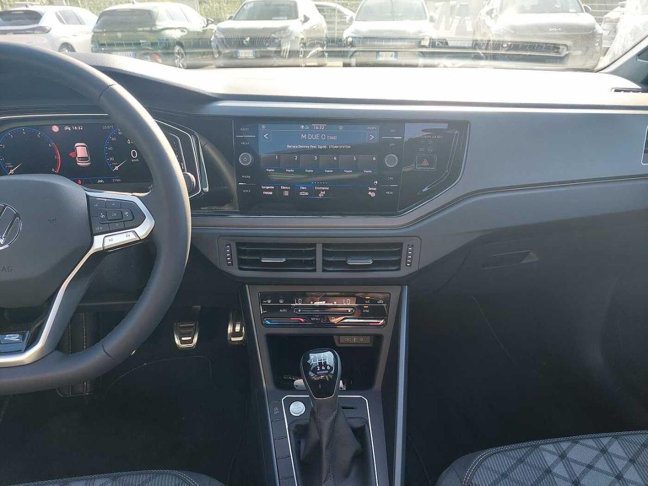 Volkswagen Volkswagen Taigo usata 14