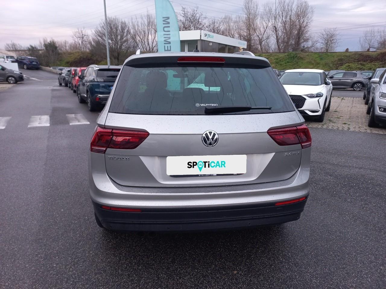 Volkswagen Volkswagen Tiguan usata, con bracciolo anteriore
