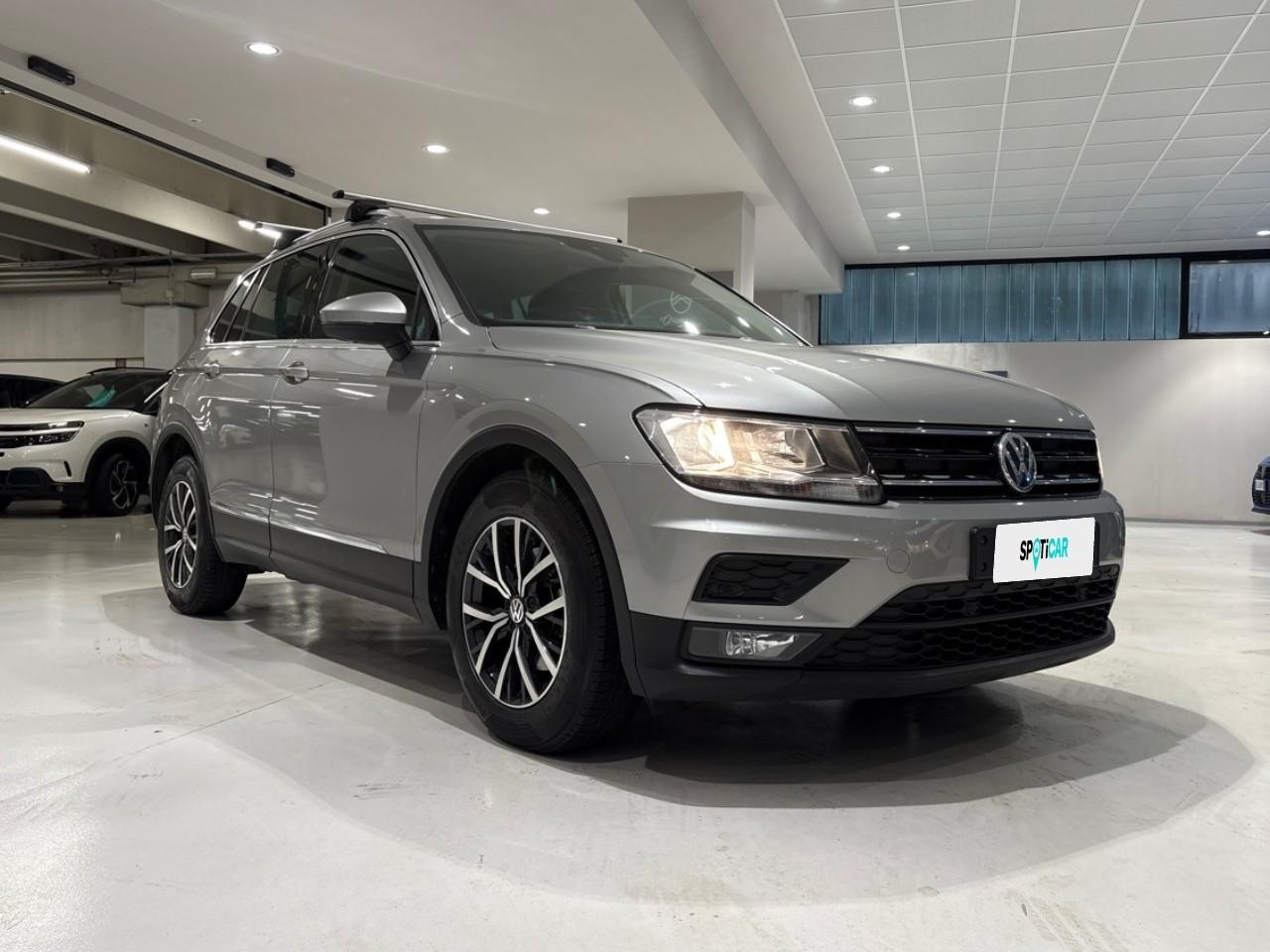 Volkswagen Volkswagen Tiguan usata, con barre longitud.al tetto cromato/argento