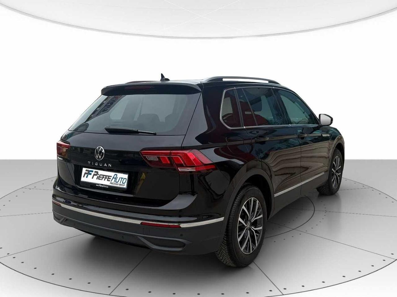Volkswagen Volkswagen Tiguan usata, con assistente al cambio di corsia