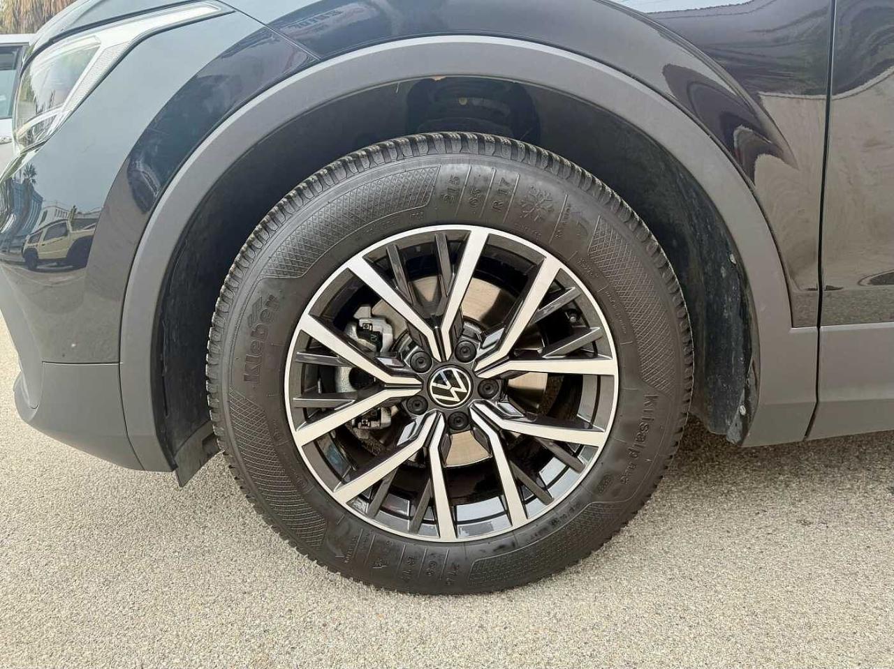 Volkswagen Volkswagen Tiguan usata, con barre porta tutto