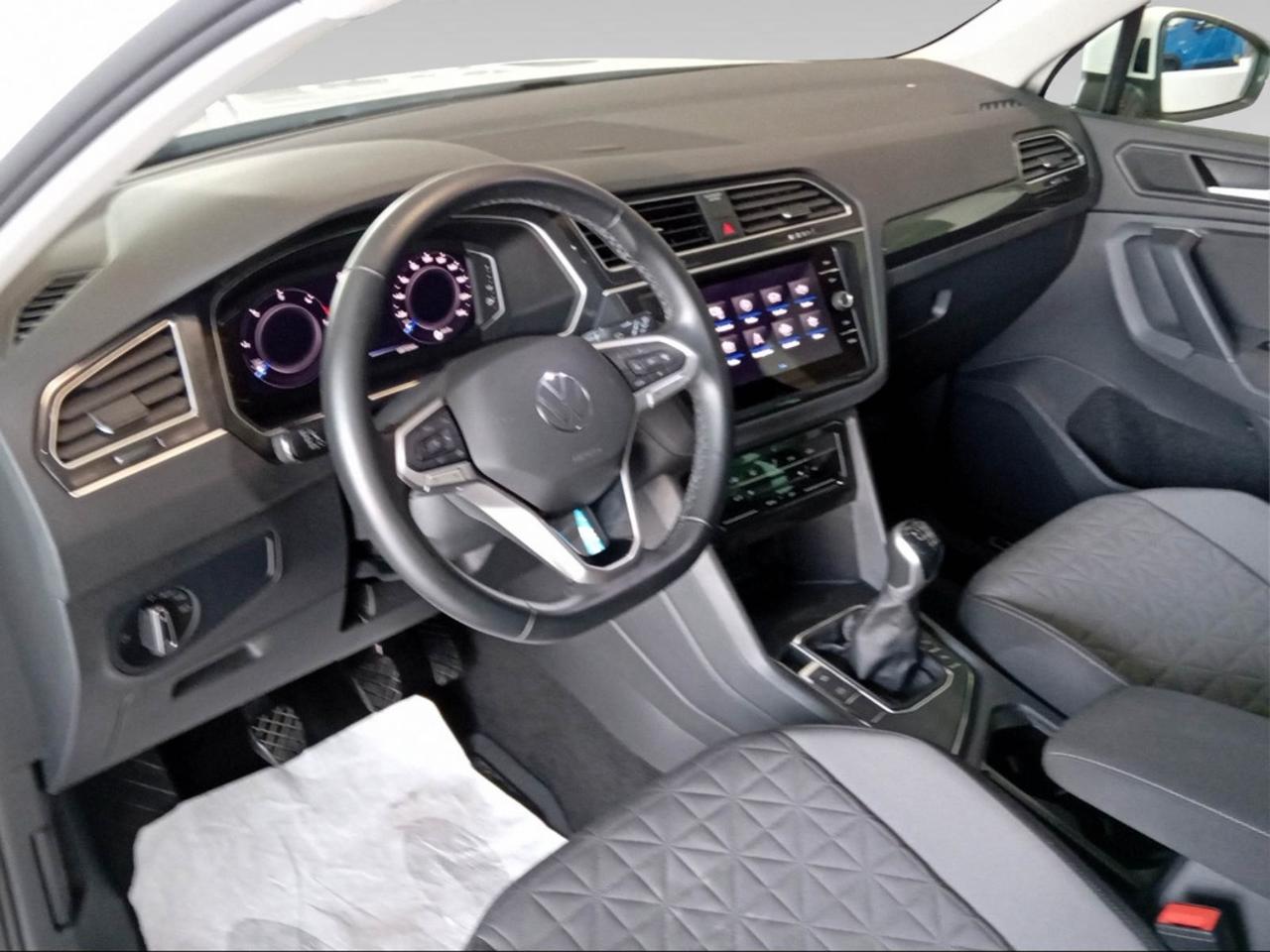 Volkswagen Volkswagen Tiguan usata 16