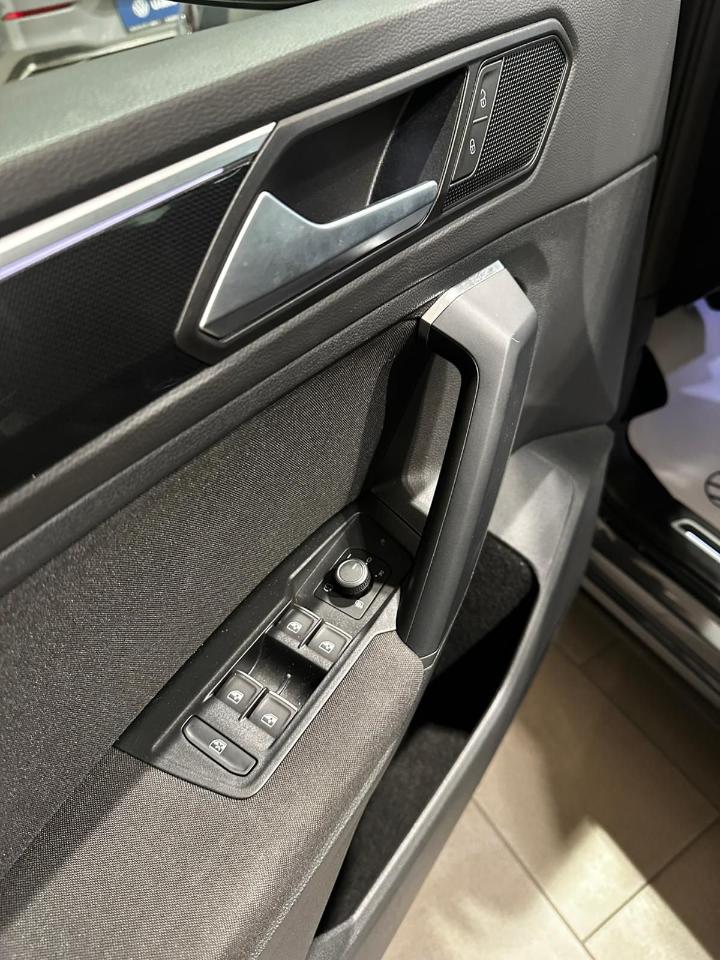 Volkswagen Volkswagen Tiguan usata, con volante multifunzione