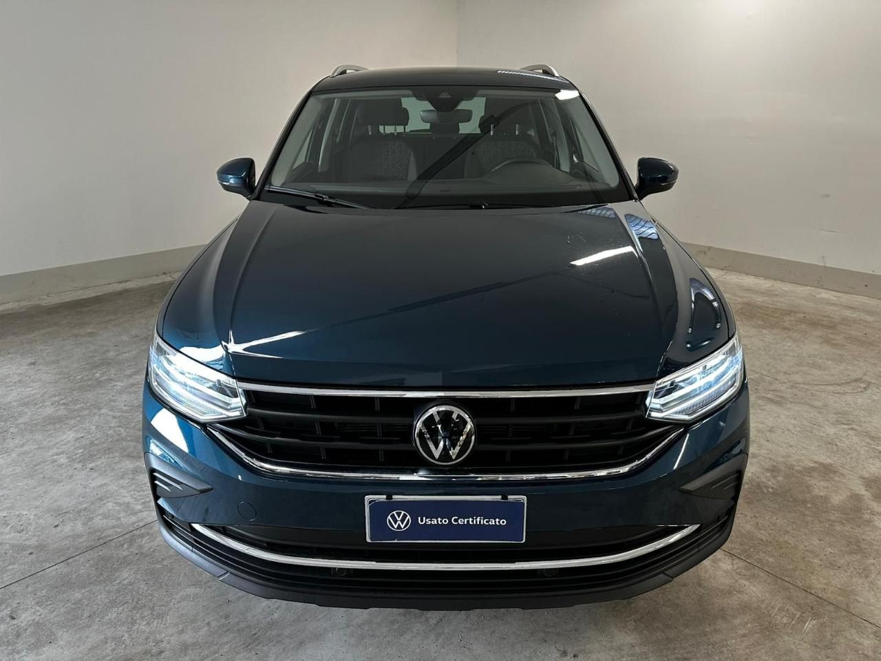 Volkswagen Volkswagen Tiguan usata, con luci diurne