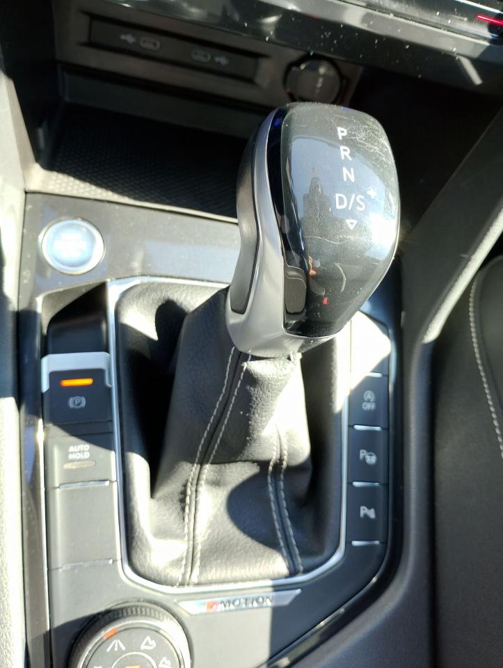 Volkswagen Volkswagen Tiguan usata, con luci diurne