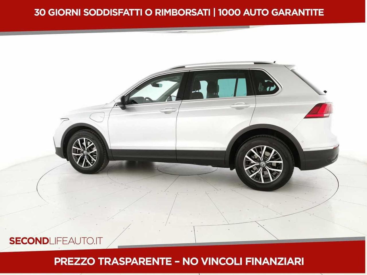 Volkswagen Volkswagen Tiguan usata, con alette parasole orientabili con specchietti di cortesia illuminati