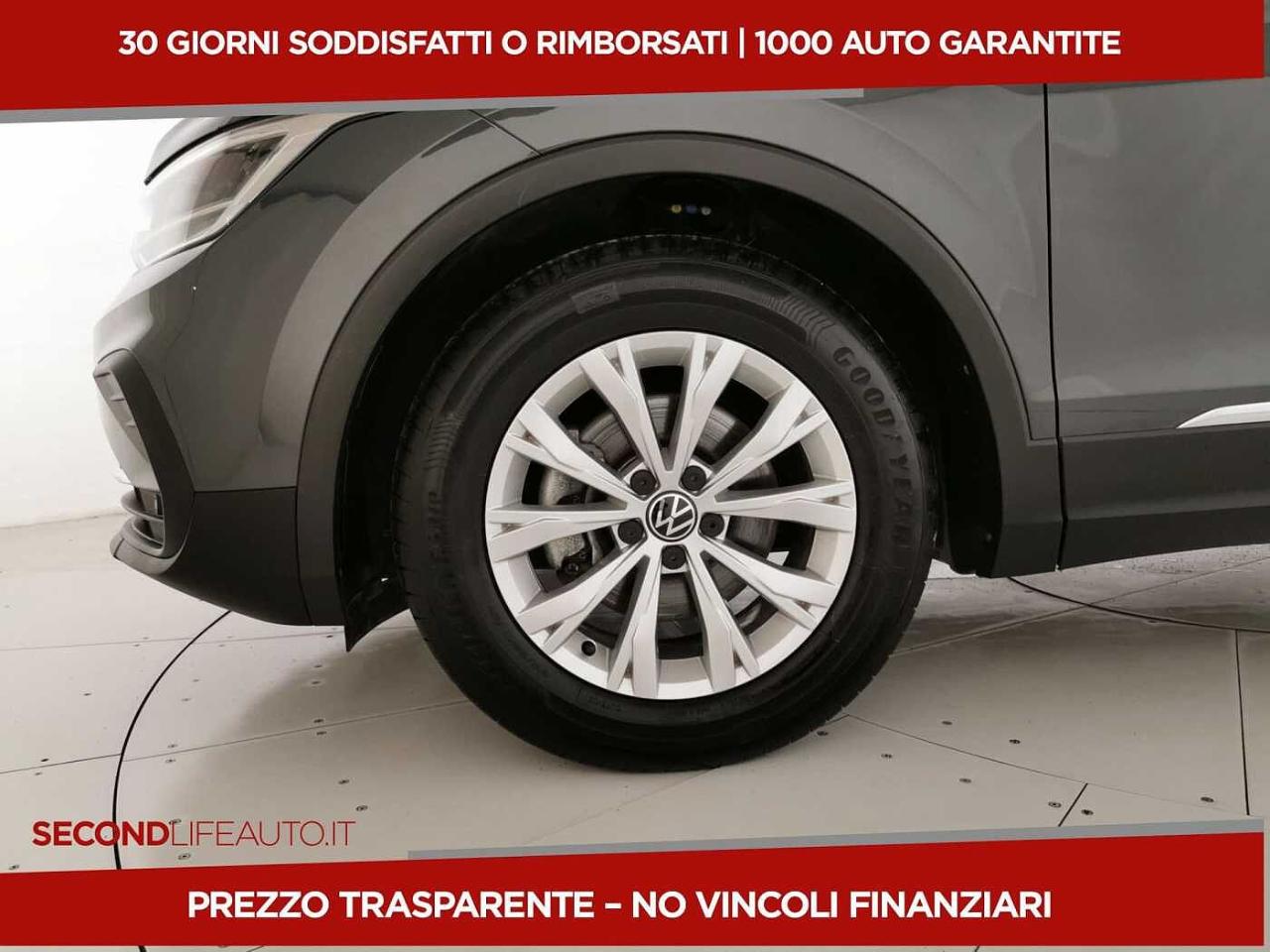 Volkswagen Volkswagen Tiguan usata, con cassetto portaoggetti sotto i sedili anteriori