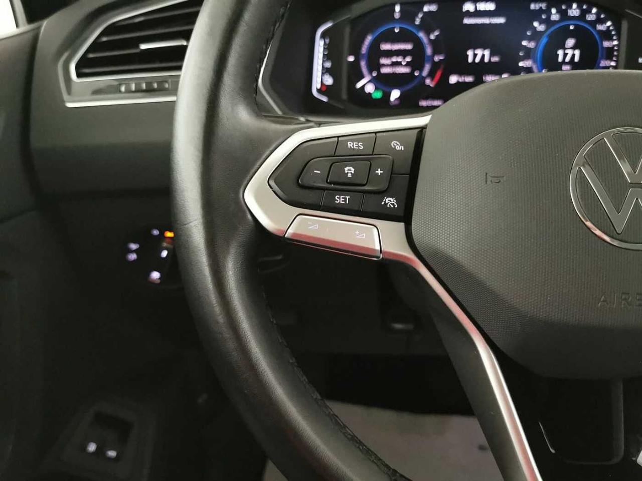 Volkswagen Volkswagen Tiguan usata, con ambient pack