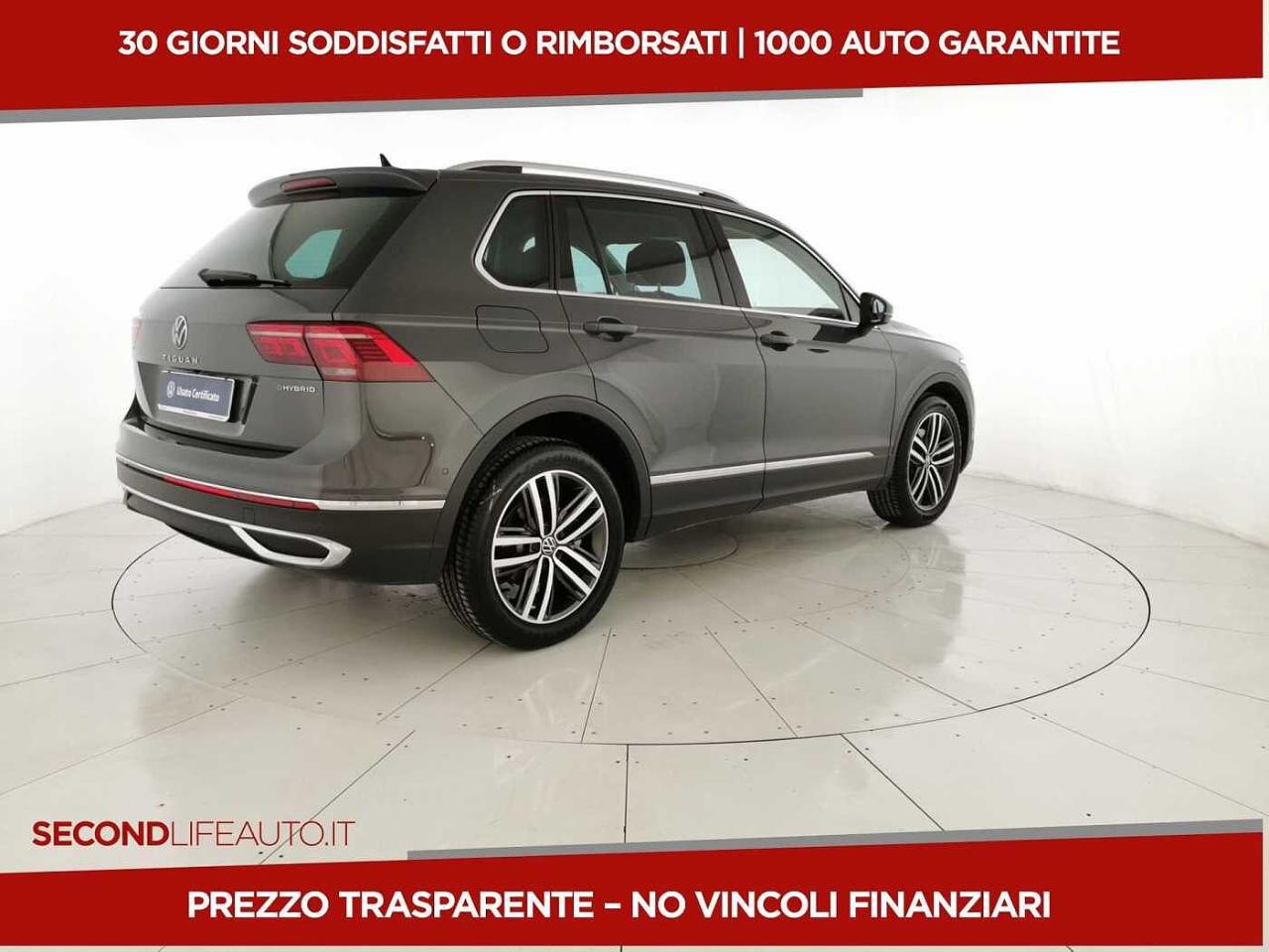 Volkswagen Volkswagen Tiguan usata, con cassetto portaoggetti sotto i sedili anteriori