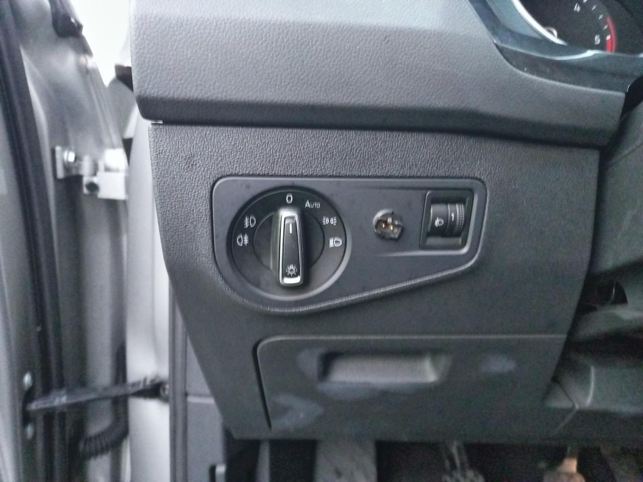 Volkswagen Volkswagen Tiguan usata, con antenna