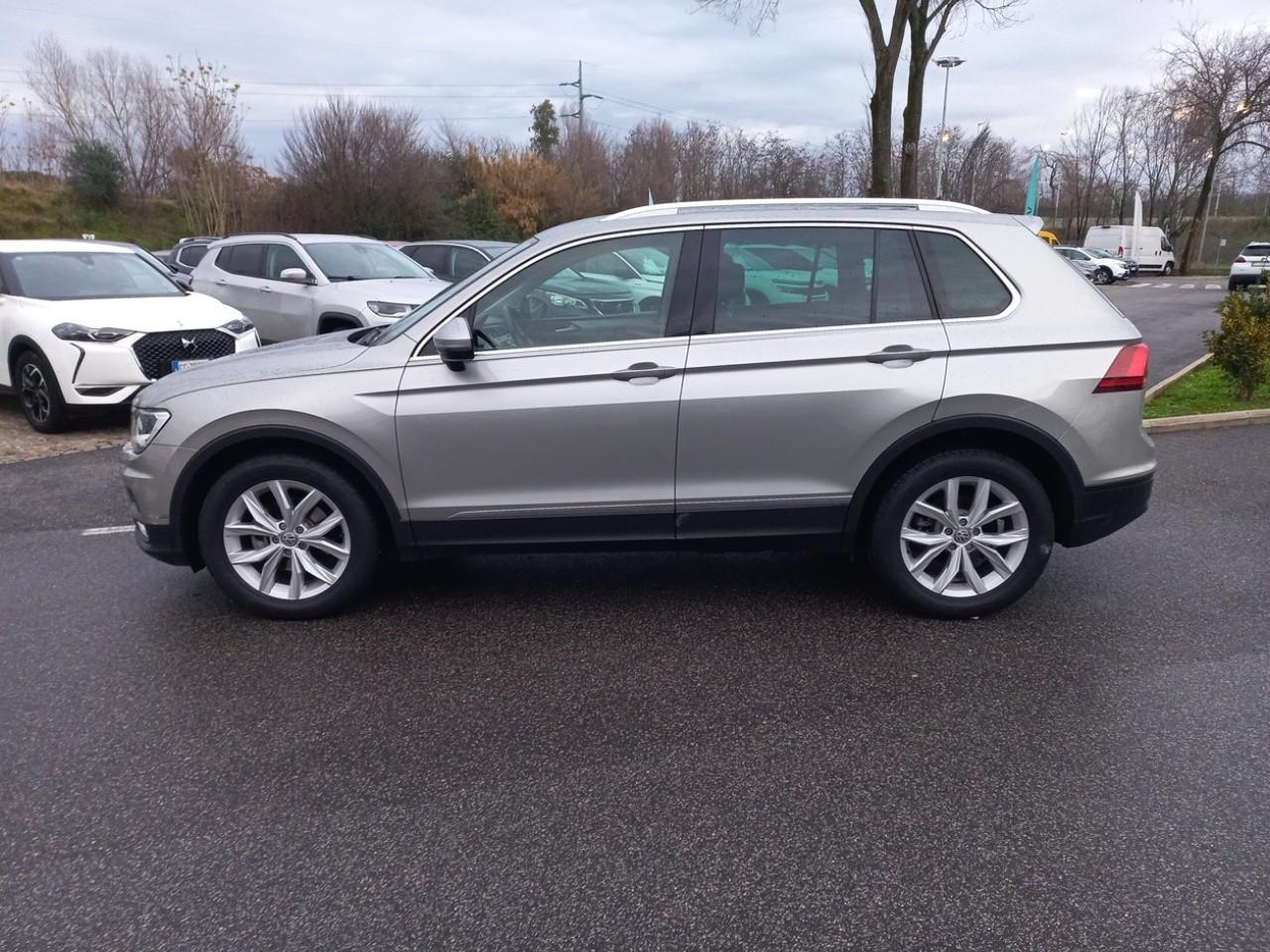 Volkswagen Volkswagen Tiguan usata, con barre longitud.al tetto cromato/argento