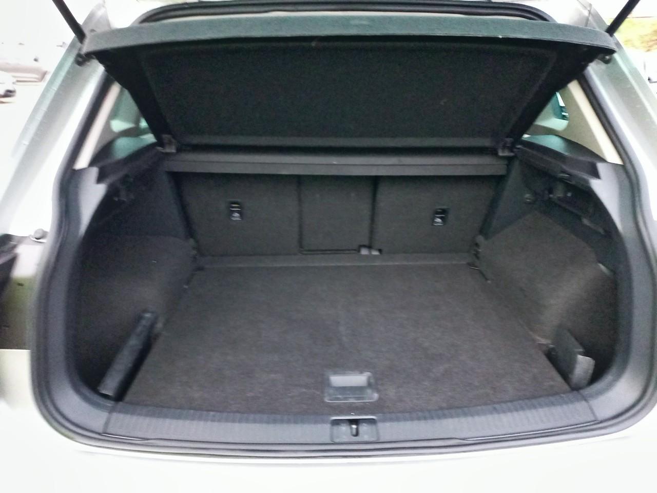 Volkswagen Volkswagen Tiguan usata, con bracciolo posteriore