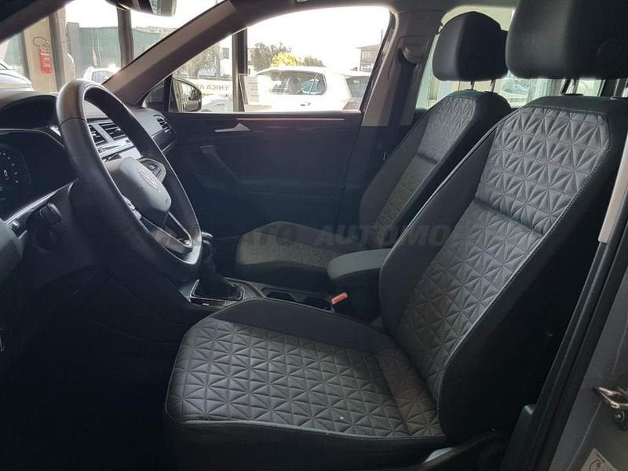 Volkswagen Volkswagen Tiguan usata, con autoradio