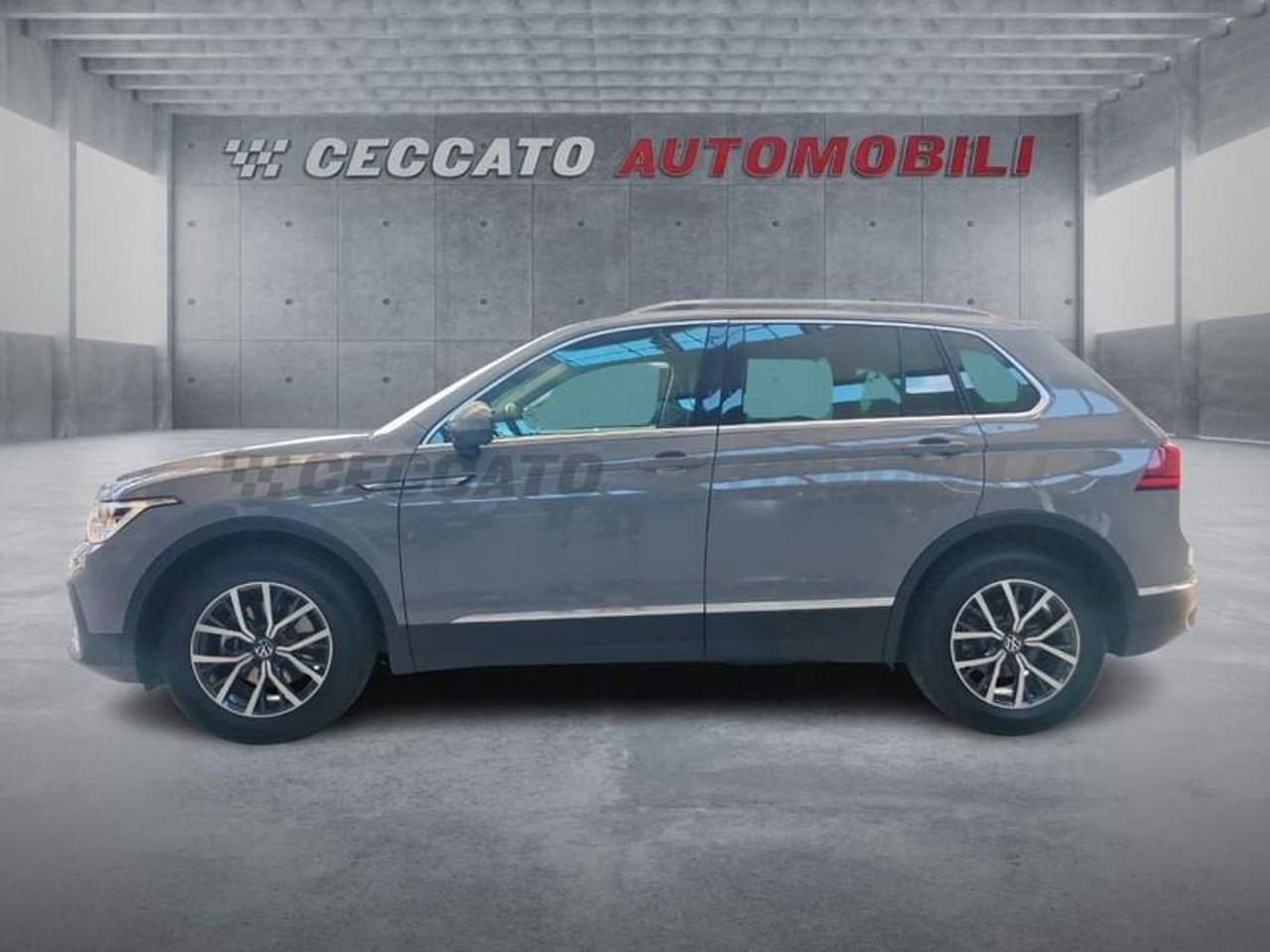 Volkswagen Volkswagen Tiguan usata, con luci diurne