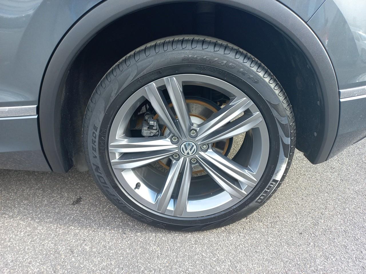 Volkswagen Volkswagen Tiguan usata, con 8 altoparlanti