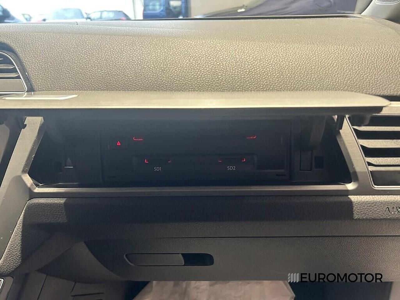 Volkswagen Volkswagen Touran usata, con sistema di navigazione