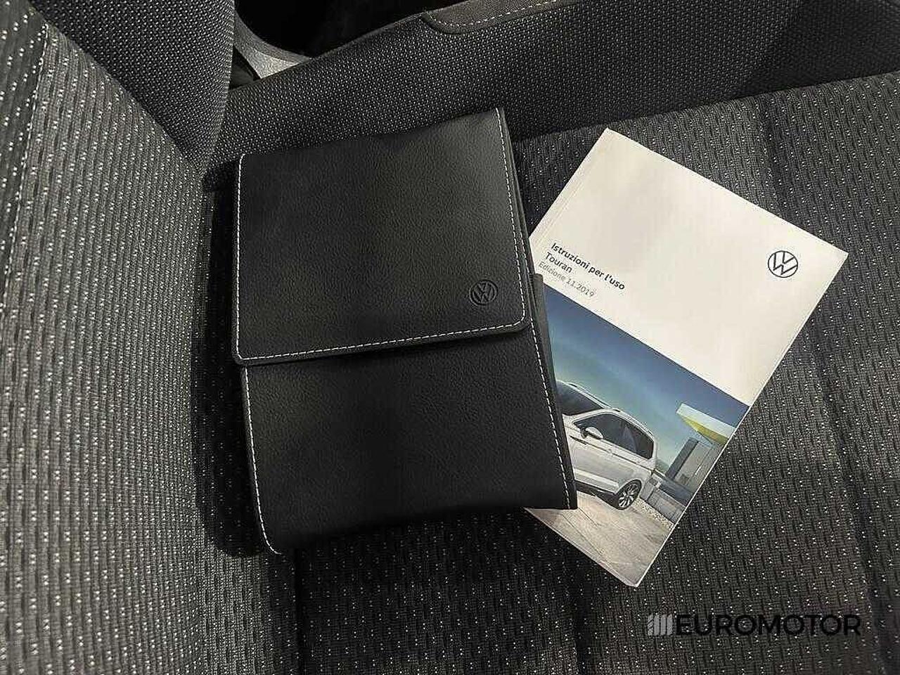 Volkswagen Volkswagen Touran usata, con specchi elettrici