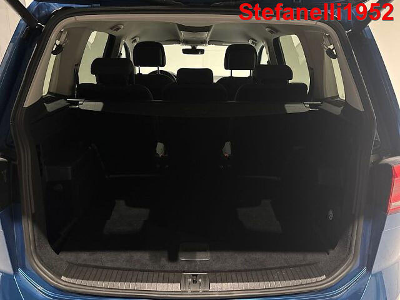 Volkswagen Volkswagen Touran usata, con assistenza alla frenata