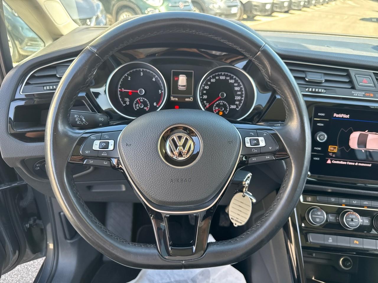 Volkswagen Volkswagen Touran usata, con airbag laterale anteriore