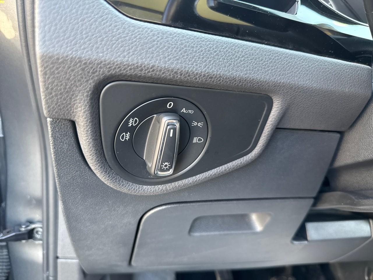 Volkswagen Volkswagen Touran usata, con airbags 7