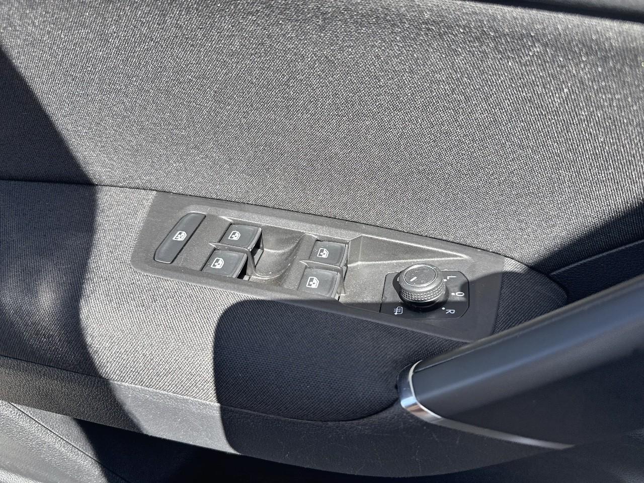 Volkswagen Volkswagen Touran usata, con antenna