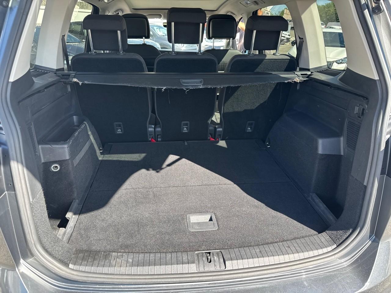Volkswagen Volkswagen Touran usata, con cinture sicurezza ant. conducente e passeggero con pretensionatori e reg. in altezza