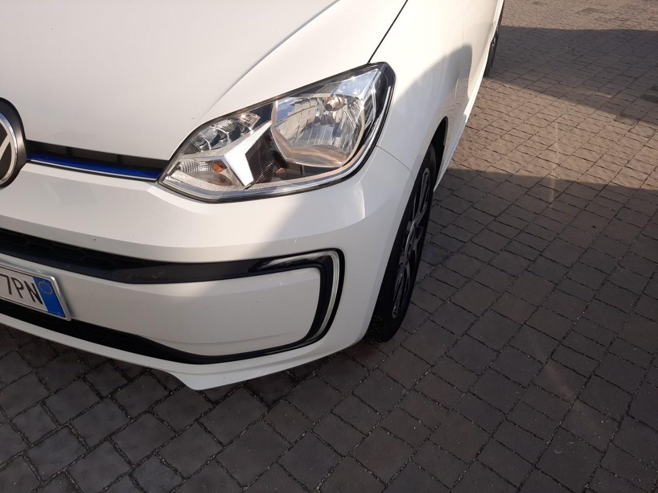 Volkswagen Volkswagen Up usata, con climatizzatore