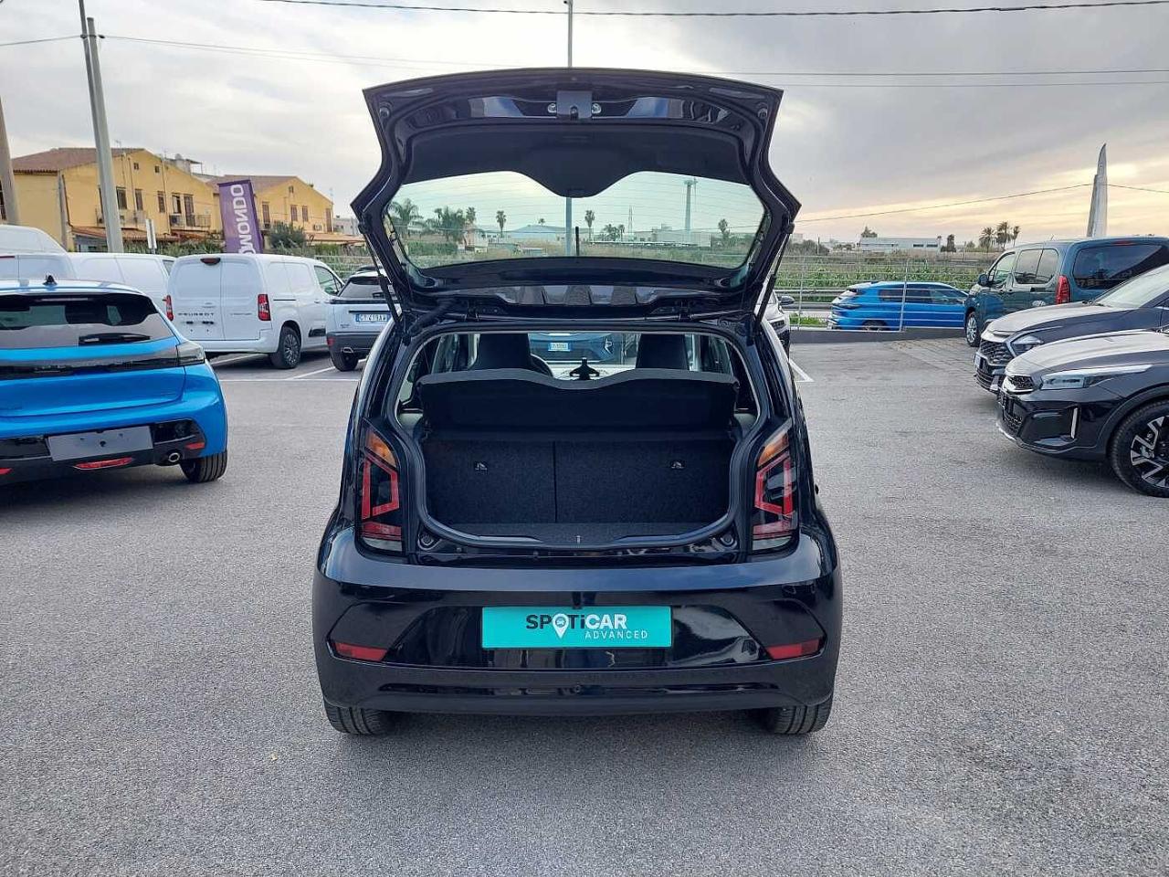 Volkswagen Volkswagen Up usata, con abs