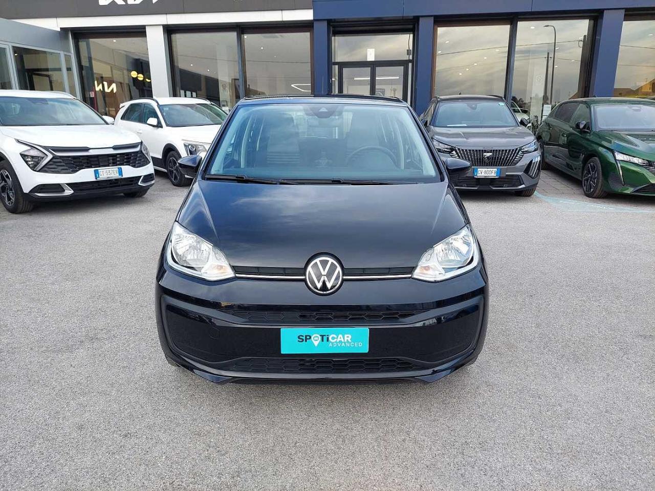 Volkswagen Volkswagen Up usata, con appoggiatesta anteriori integrati