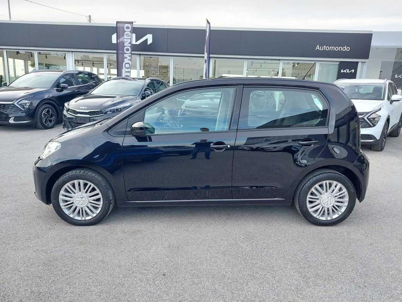 Volkswagen Volkswagen Up usata, con chiusura centralizzata