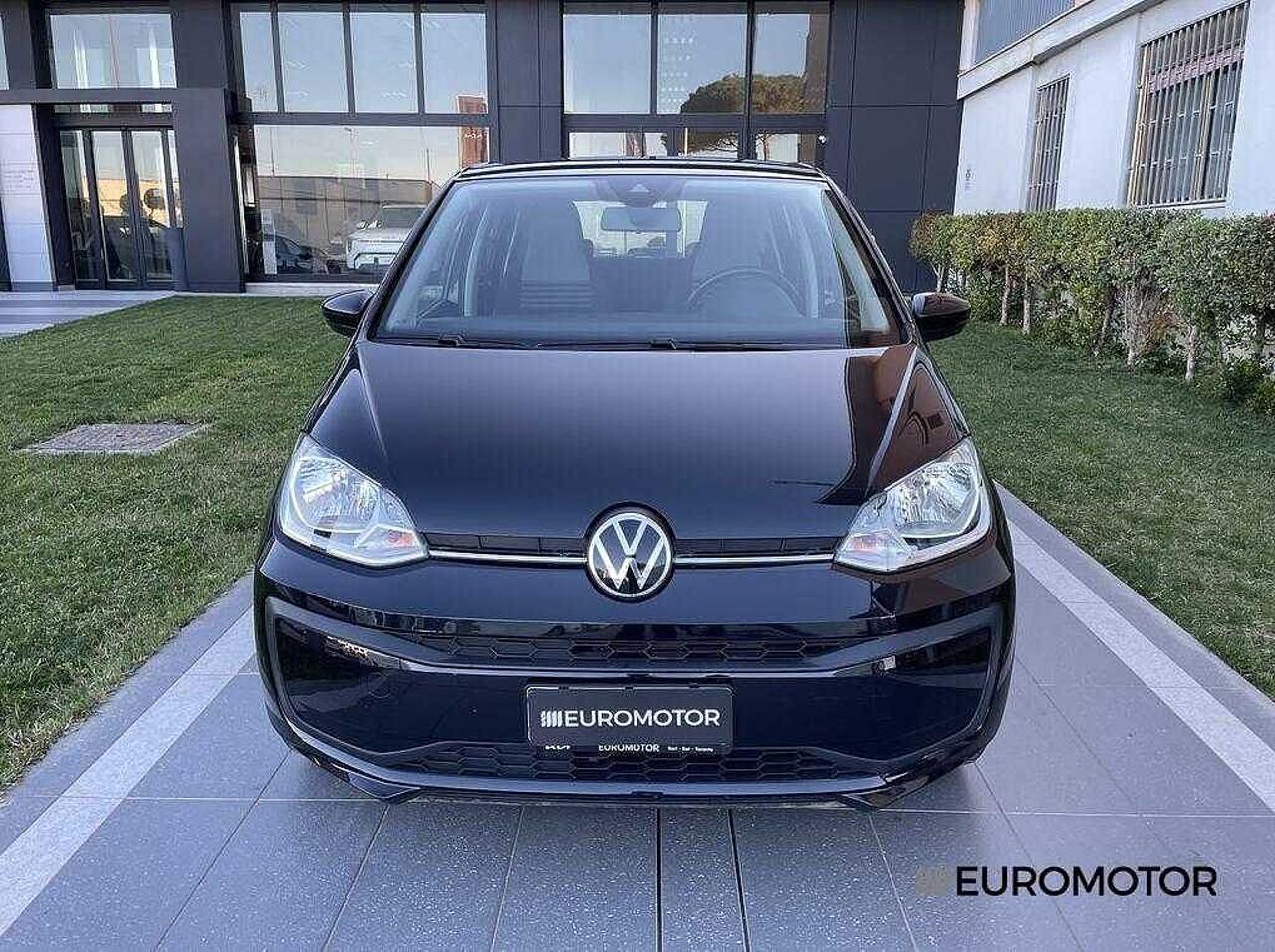 Volkswagen Volkswagen Up usata, con fari fendinebbia