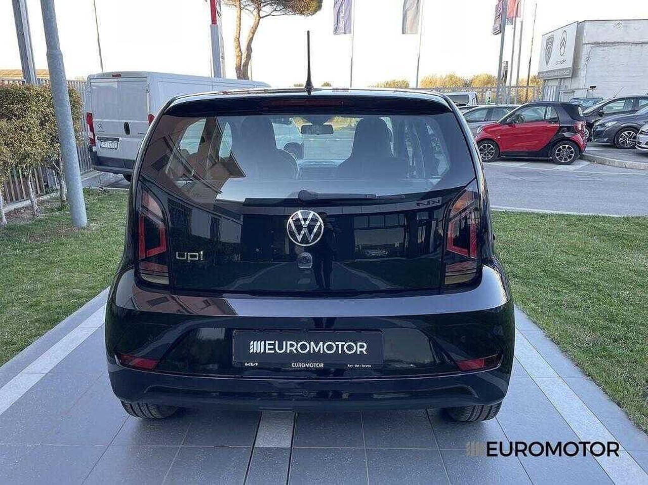 Volkswagen Volkswagen Up usata, con tessuto