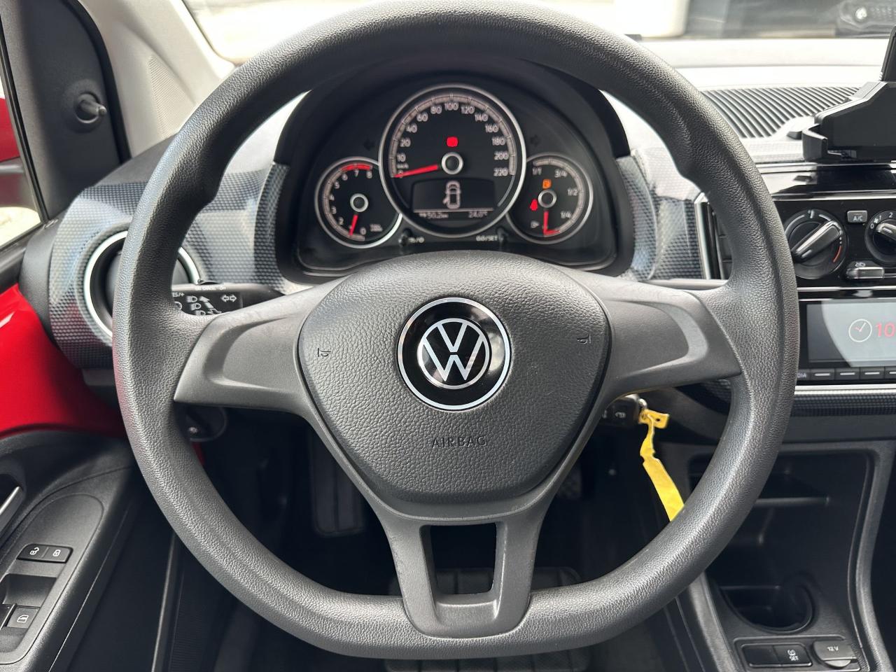 Volkswagen Volkswagen Up usata, con park distance control