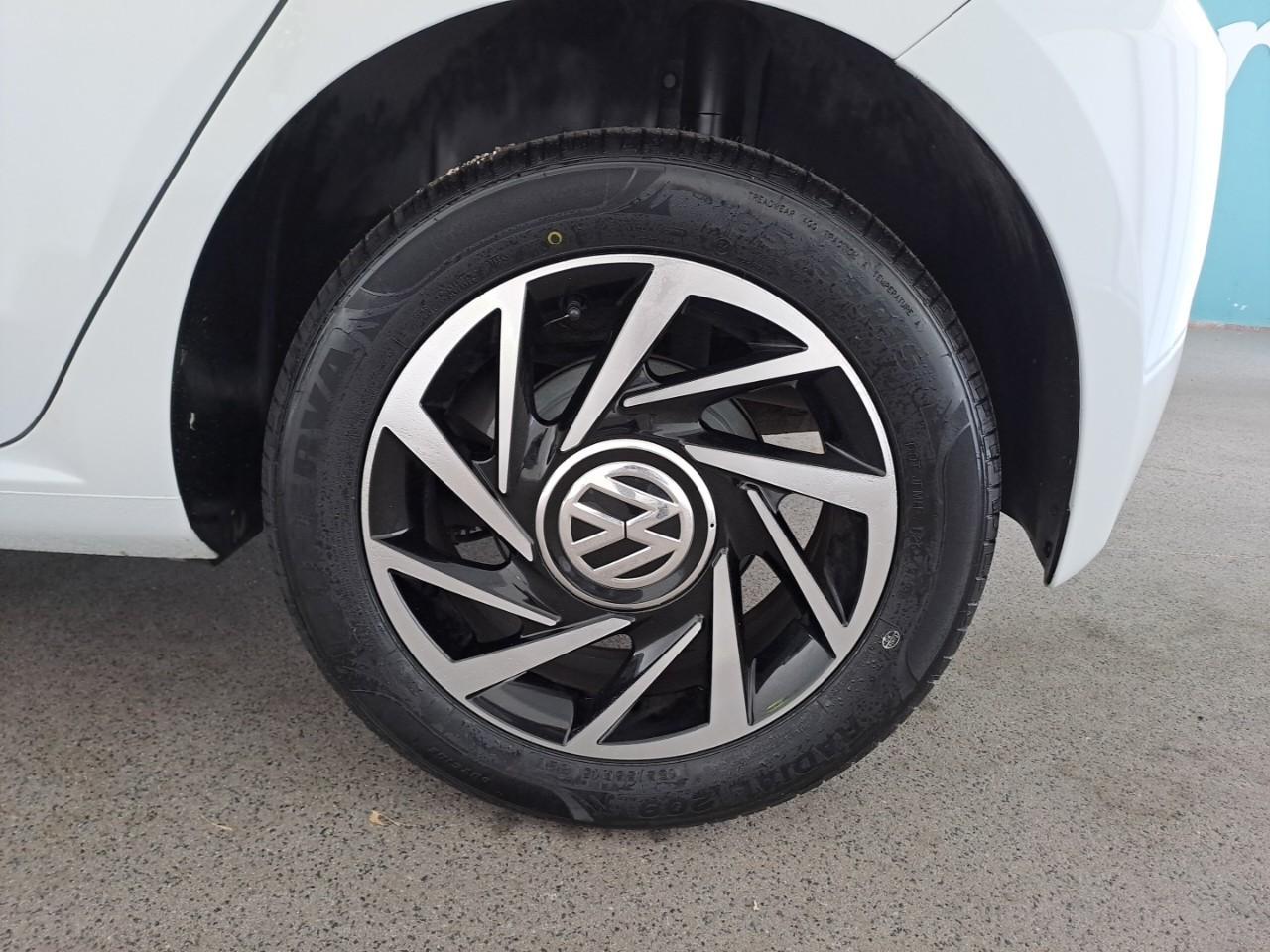 Volkswagen Volkswagen Up usata, con 2 poggiatesta sedili ant., 2 poggiatesta sedili post. , con reg. in altezza